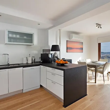 Lejlighed Penthouse Frontline Next To